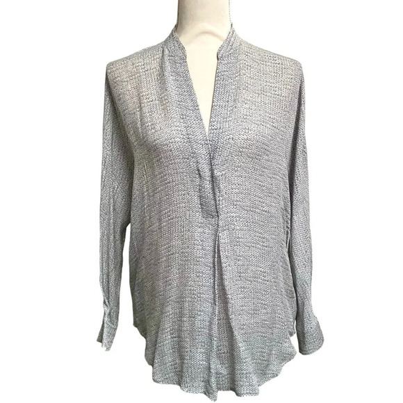 Vince Silk Herringbone Print Popover Blouse XS Split Neck Relaxed Fit - Picture 1 of 14